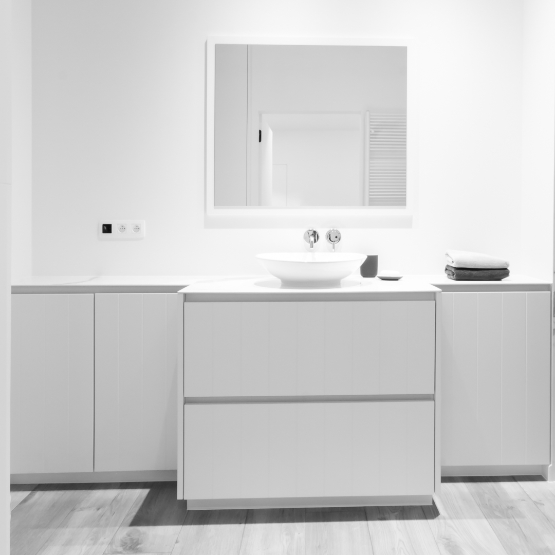 Moderne witte badkamer Roeselare